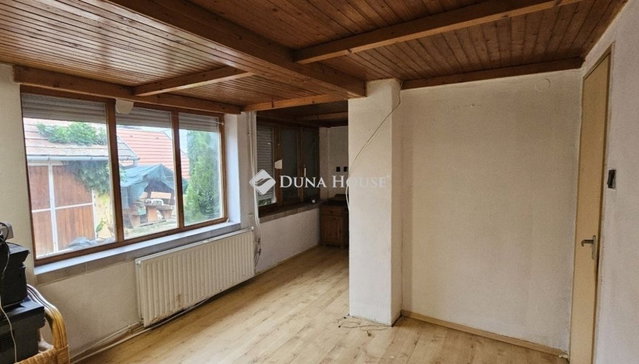 Eladó családi ház, Nagykozáron 59.99 M Ft, 2 szobás