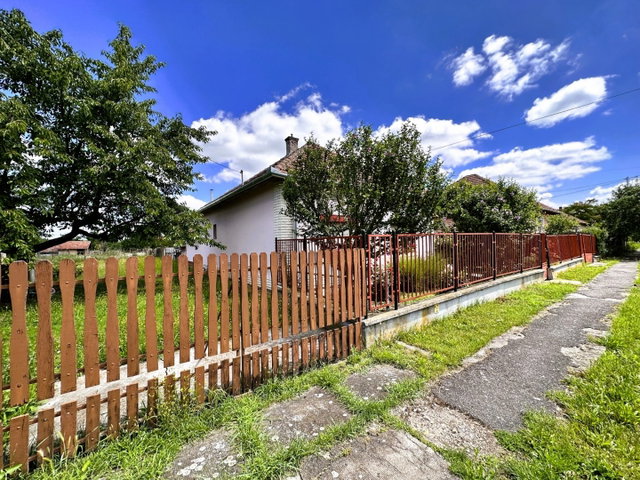 Eladó családi ház, Sarkadon 16.5 M Ft, 2 szobás