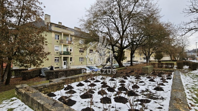 Eladó téglalakás, Ózdon, Árpád Vezér úton 10.8 M Ft