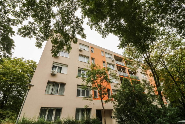Eladó téglalakás, Budapesten, X. kerületben 53 M Ft, 2+1 szobás