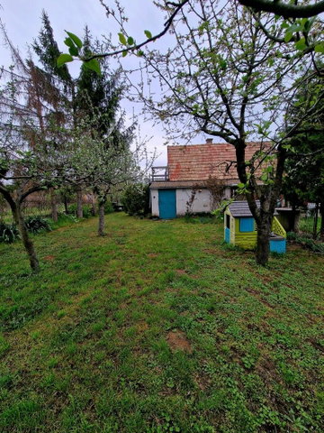 Eladó nyaraló, Oroszlányban 13 M Ft, 2 szobás