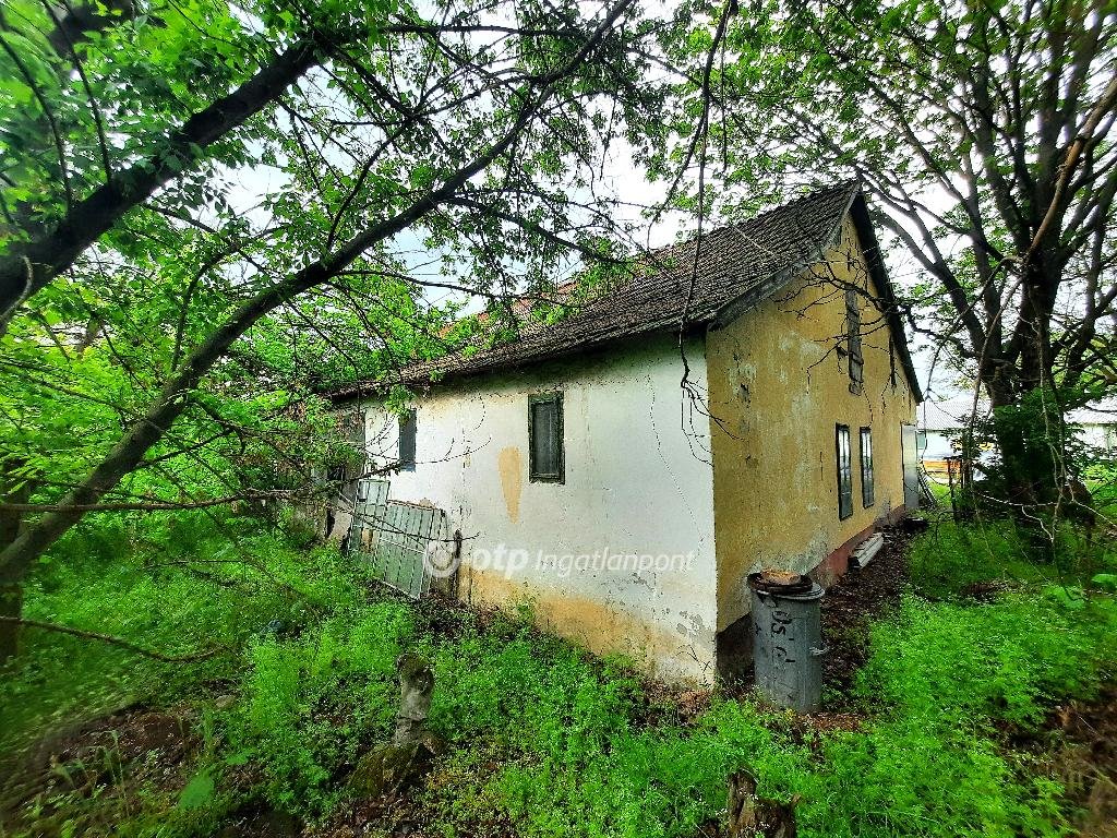 3 bed · 245m² · 30.990.000 ft