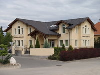 Kiadó iroda, Dunaharasztin 300 E Ft / hó / költözzbe.hu