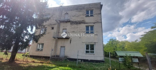 Eladó ipari ingatlan, Kaposszekcsőn 180 M Ft