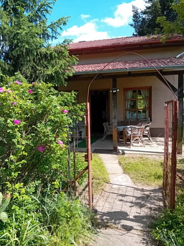 Eladó családi ház, Győrött 70 M Ft, 2 szobás