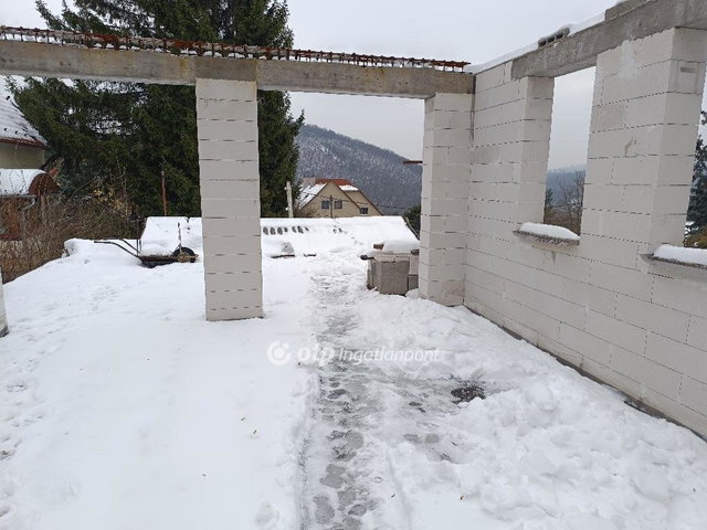 Eladó családi ház, Solymáron 113.5 M Ft, 5 szobás