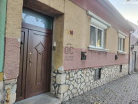Eladó családi ház, Pápán 33.9 M Ft, 2 szobás