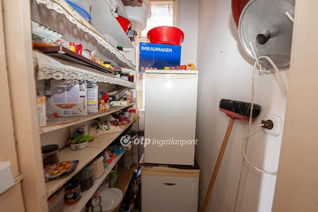 Eladó téglalakás, Budapesten, VI. kerületben 99.8 M Ft, 2 szobás