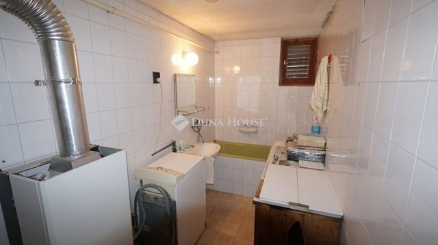 Eladó családi ház, Zalaegerszegen 17.5 M Ft, 2 szobás