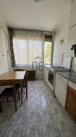 Eladó téglalakás, Veszprémben 51.9 M Ft, 2 szobás