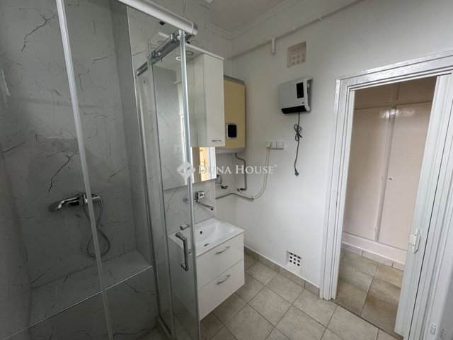 Eladó téglalakás, Zalaegerszegen 36 M Ft, 2 szobás