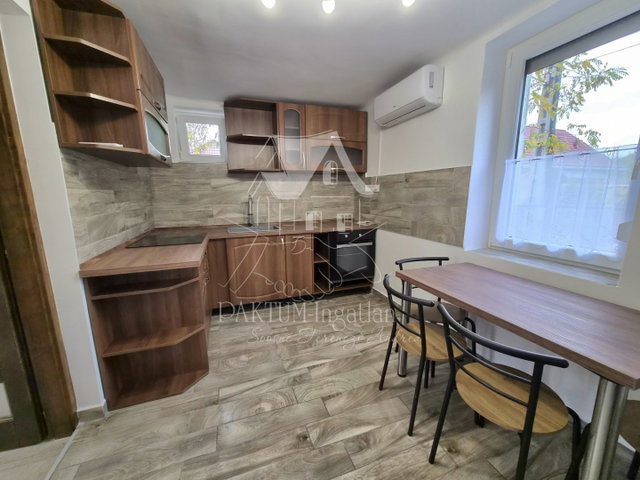 Kiadó családi ház, albérlet, Rákóczifalván 155 E Ft / hó