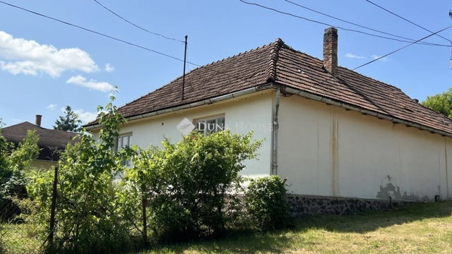 Eladó családi ház, Szarvaskőben 25.9 M Ft, 2 szobás