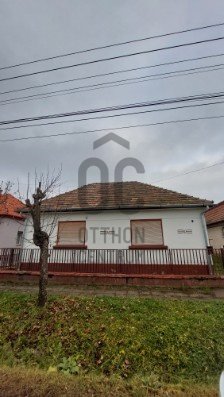 Eladó családi ház, Litkén 12 M Ft, 5 szobás
