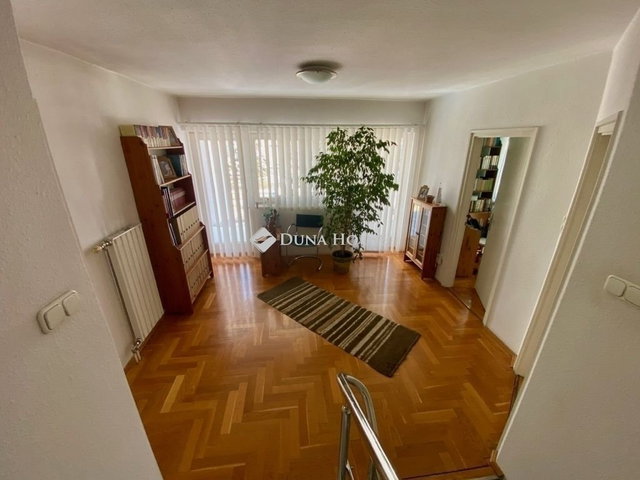 Eladó ikerház, Budapesten, XVI. kerületben 199 M Ft, 7 szobás