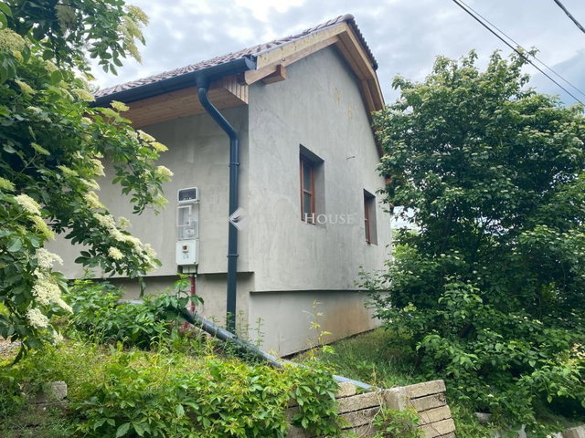 Eladó családi ház, Pécsett, Erdész közben 59.99 M Ft, 3 szobás
