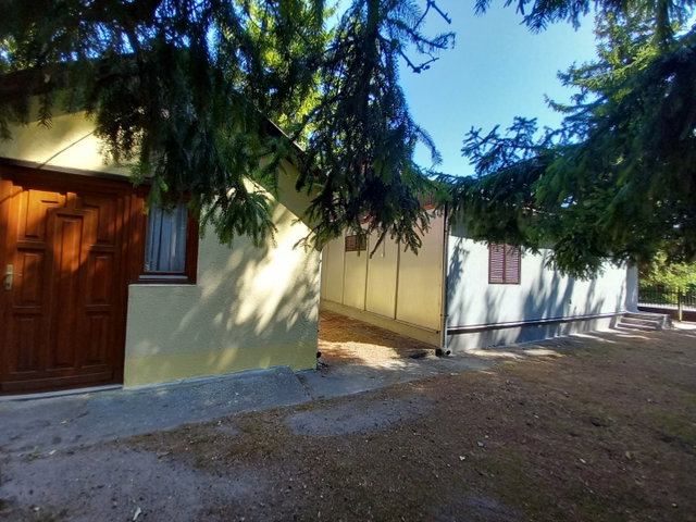Eladó nyaraló, Balatonkeresztúron 52.9 M Ft, 4 szobás