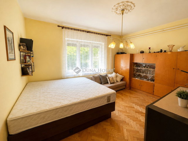 Eladó családi ház, Budapesten, XVI. kerületben 127.5 M Ft