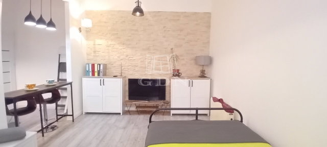 Eladó téglalakás, Budapesten, VIII. kerületben 49.9 M Ft