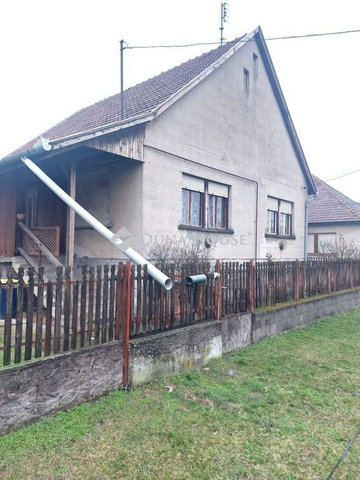 Eladó családi ház, Izsákon, Mező utcában 33.5 M Ft, 3 szobás