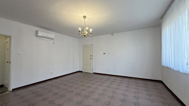 Kiadó iroda, Debrecenben 230 E Ft / hó, 3 szobás
