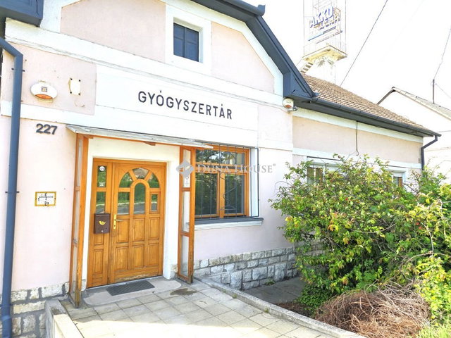 Kiadó üzlethelyiség, Pécsett 130 E Ft / hó
