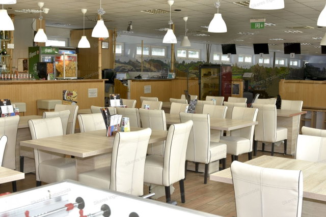 Eladó üzlethelyiség, Vértesszőlősön 450 M Ft