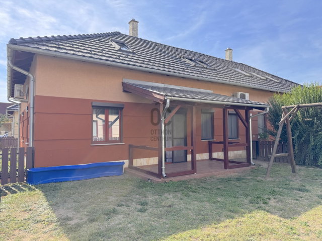 Kiadó családi ház, albérlet, Gödön 450 E Ft / hó, 5 szobás