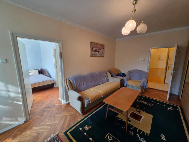 Kiadó téglalakás, albérlet, Kaposváron, Gróf Apponyi Albert közben