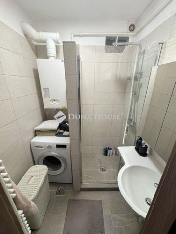 Eladó téglalakás, Budapesten, XIV. kerületben 75 M Ft, 2 szobás