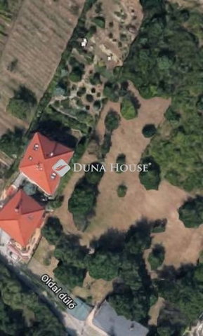 Eladó telek, Pécsett 42.019 M Ft / költözzbe.hu