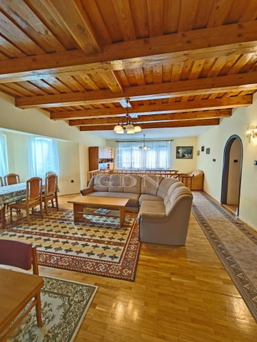 Eladó családi ház, Miskolcon 89.9 M Ft, 7 szobás