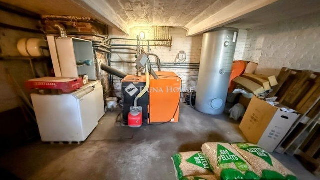 Eladó családi ház, Szentgotthárdon 129.9 M Ft, 5 szobás