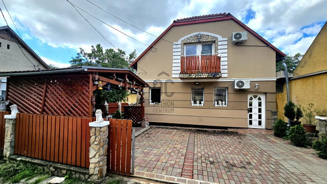 Eladó családi ház, Budaörsön 119.9 M Ft, 5 szobás