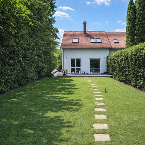 Eladó ikerház, Szentendrén 129.9 M Ft, 3 szobás