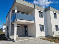Eladó családi ház, Siófokon 138.9 M Ft, 5 szobás