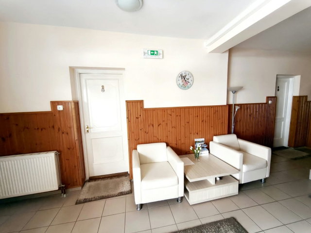 Eladó hotel, Egerben, Bartók Béla téren 290 M Ft, 9 szobás