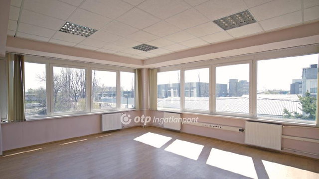 Kiadó iroda, Budapesten, XI. kerületben 419 E Ft / hó, 1 szobás