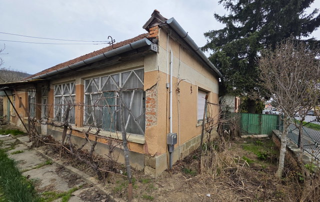 Eladó családi ház, Tokajban 20.5 M Ft, 2 szobás