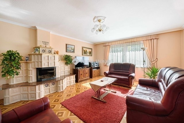Eladó családi ház, Budapesten, XVII. kerületben 200 M Ft