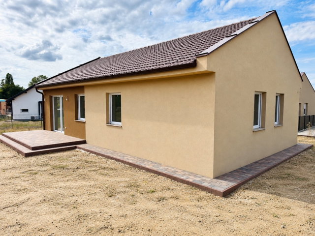 Eladó családi ház, Vácrátóton 105 M Ft, 5 szobás