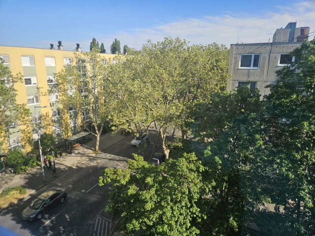 Eladó panellakás, Győrött 39.9 M Ft, 1+1 szobás