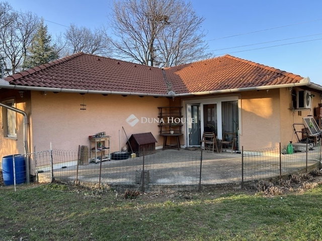 Eladó ikerház, Érden 140 M Ft, 5 szobás / költözzbe.hu