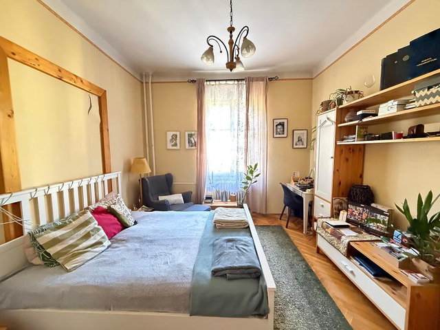 Eladó téglalakás, Budapesten, VIII. kerületben, Corvin közben