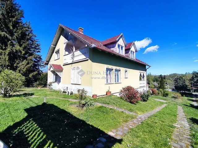 Eladó családi ház, Dunabogdányban 170 M Ft, 6+3 szobás