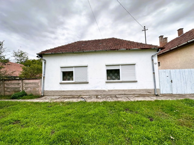 Eladó családi ház, Mezőkovácsházán 11.5 M Ft, 3 szobás