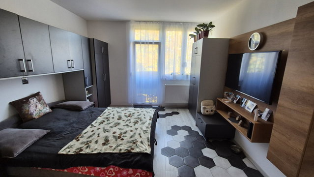 Eladó panellakás, Zalaegerszegen 38.9 M Ft, 2 szobás