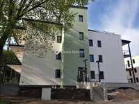 Eladó téglalakás