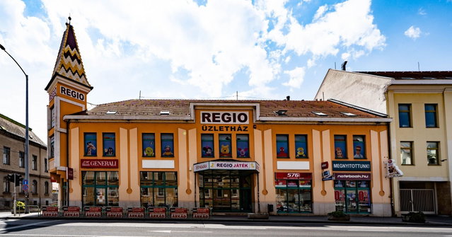 Kiadó üzlethelyiség, Pécsett 600 E Ft / hó