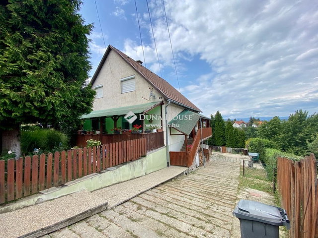 Eladó családi ház, Dunabogdányban 74.9 M Ft, 3 szobás